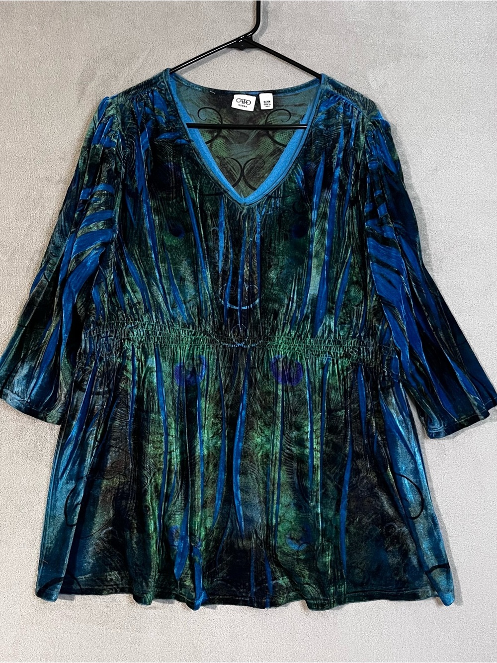 Cato Woman Crushed Velvet Tunic Top Peacock Feather Design V-neck Size 18-20W - Picture 2 of 8